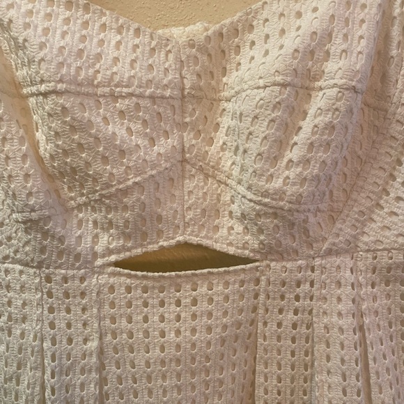 Club Monaco Tamarah white eyelet dress - Sz4 - Picture 7 of 8
